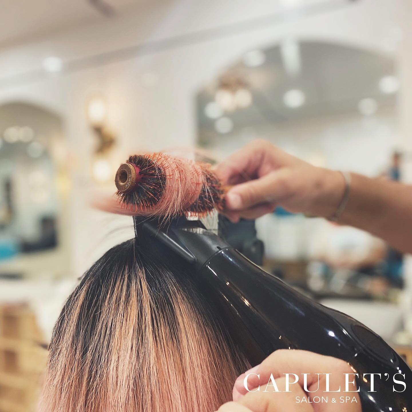 Appointments available for women&rsquo;s haircuts, blowouts, single process, manicures and much more. It&rsquo;s time to get ready for the weekend!
.
.
.
.
.
.
.

#manicure #gelmanicure #gelpedicure #gel #nails #cleanmanicure #nailsnewyork #nailpolis