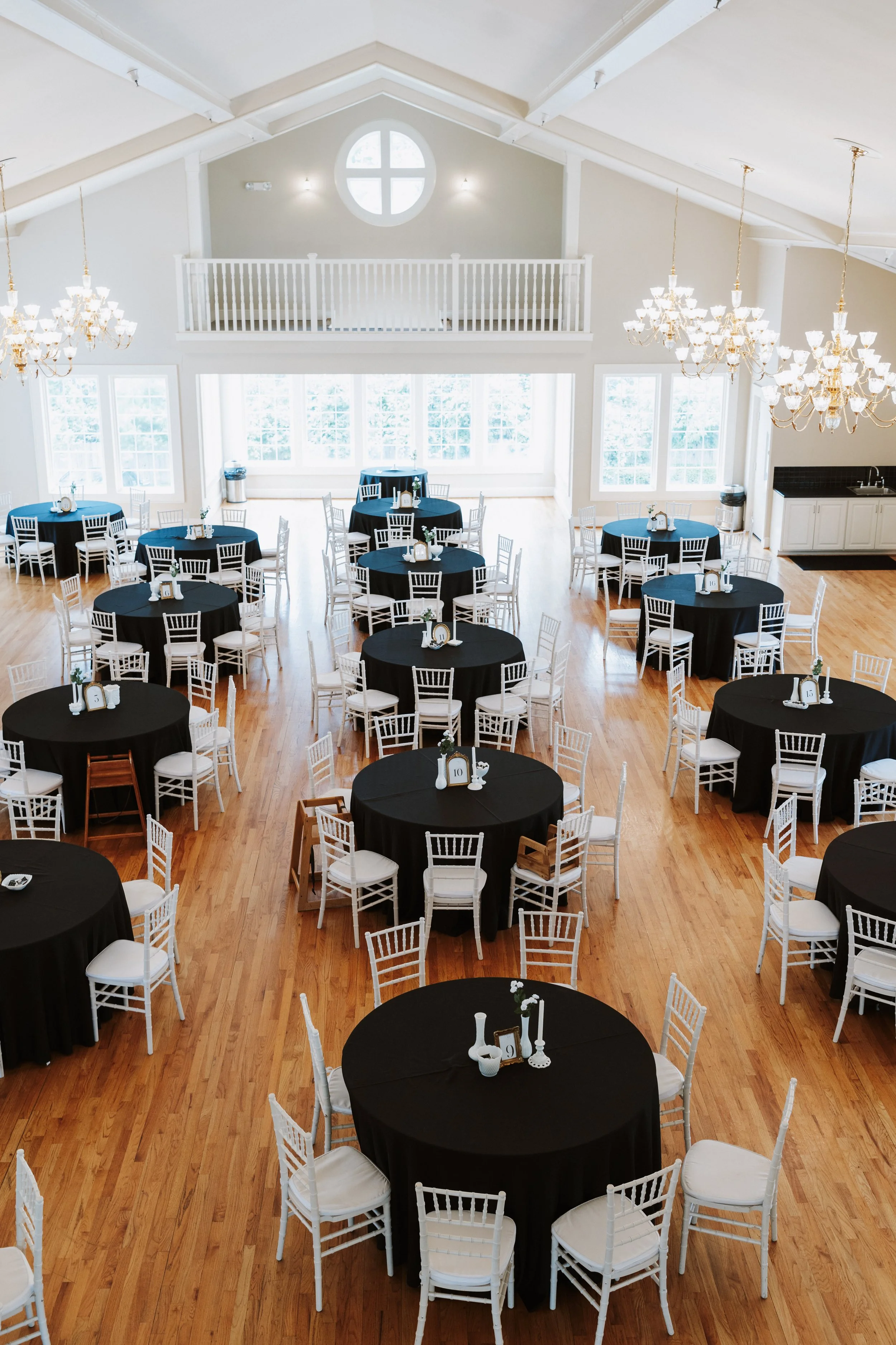 Unique Kansas City Chapel Wedding - 1.jpg
