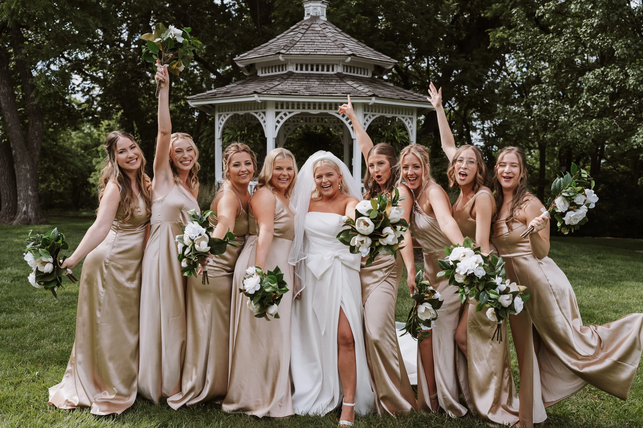 Unique Kansas City Chapel Wedding - 12.jpg
