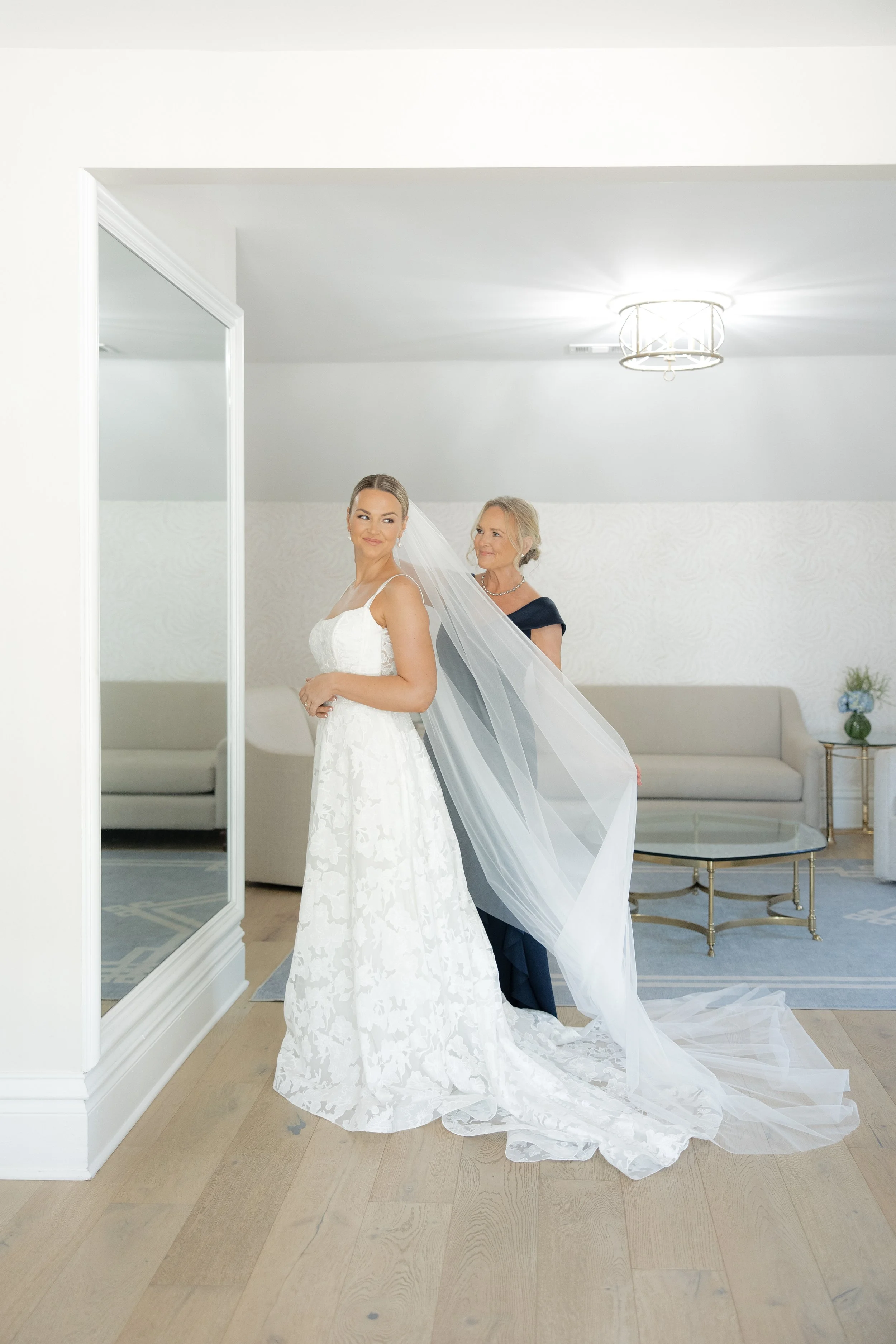 J+S_getting ready_0140 (1).jpg