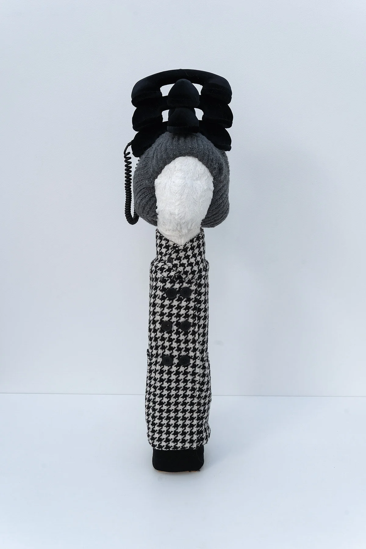 1970's Receptionist and Telephonist 09208.jpg