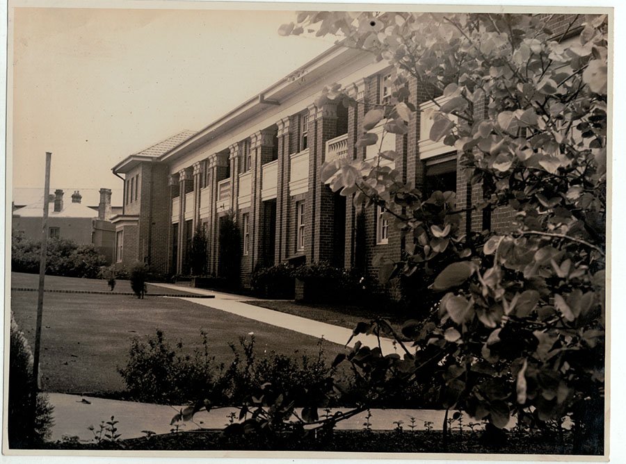 Model Studios photo of the old nurses' home, early 1940s. 