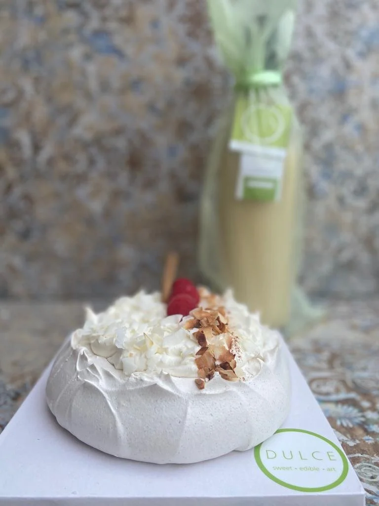 Coquito Pavlova