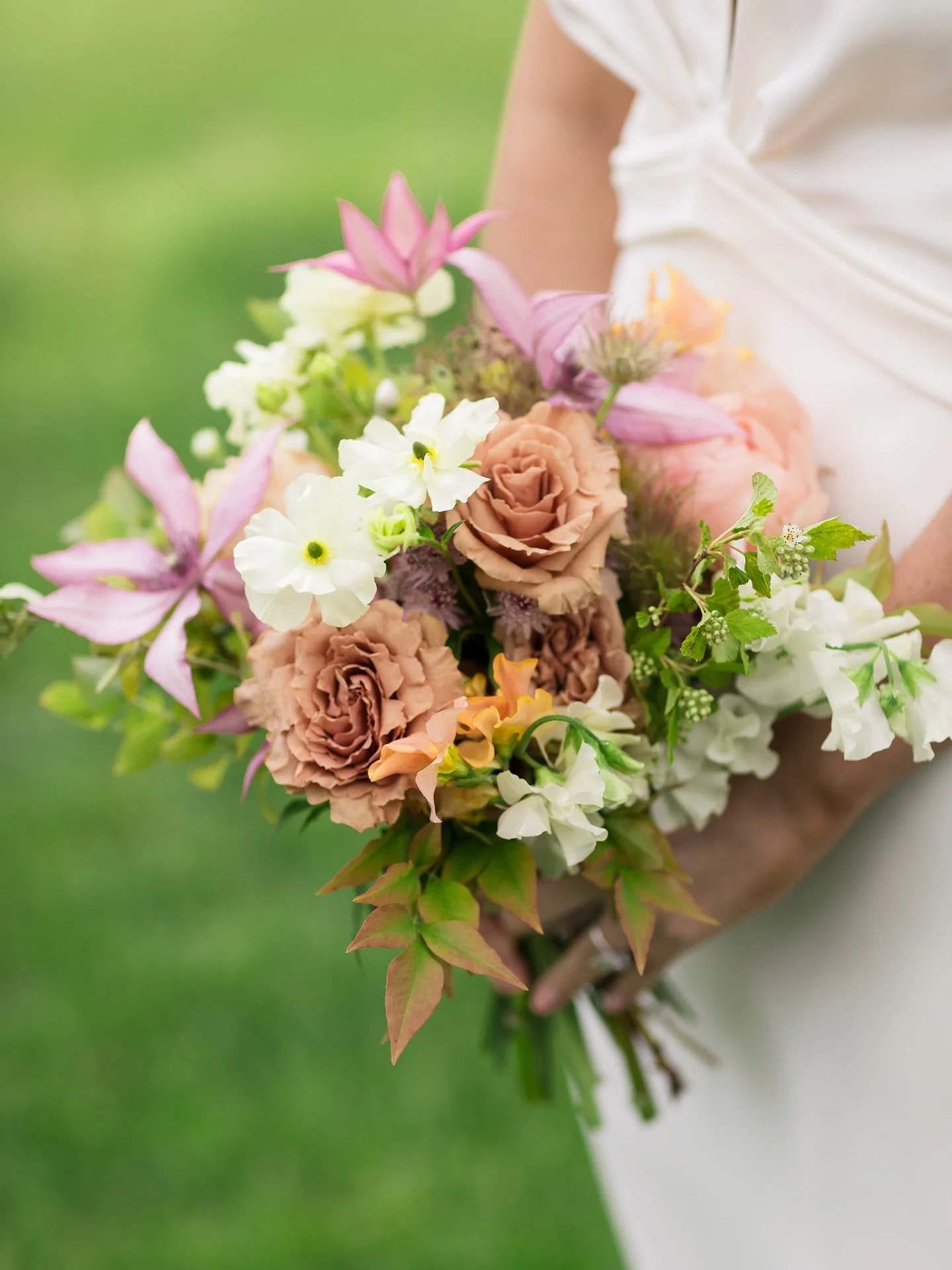 A May bridal bouquet full of delicious blooms and local goodies 🩷🤎