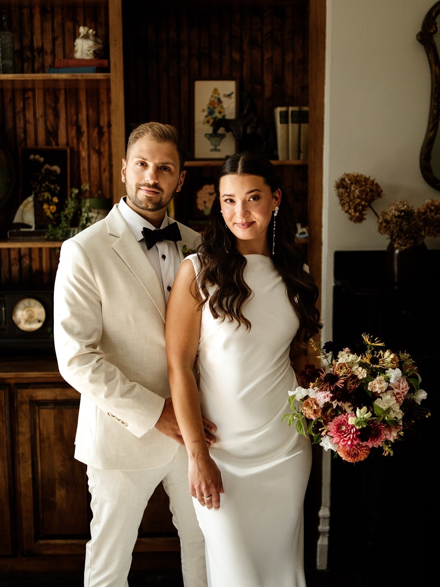 I + J 🤎🍂🤎
Photos by @ourtwohearts