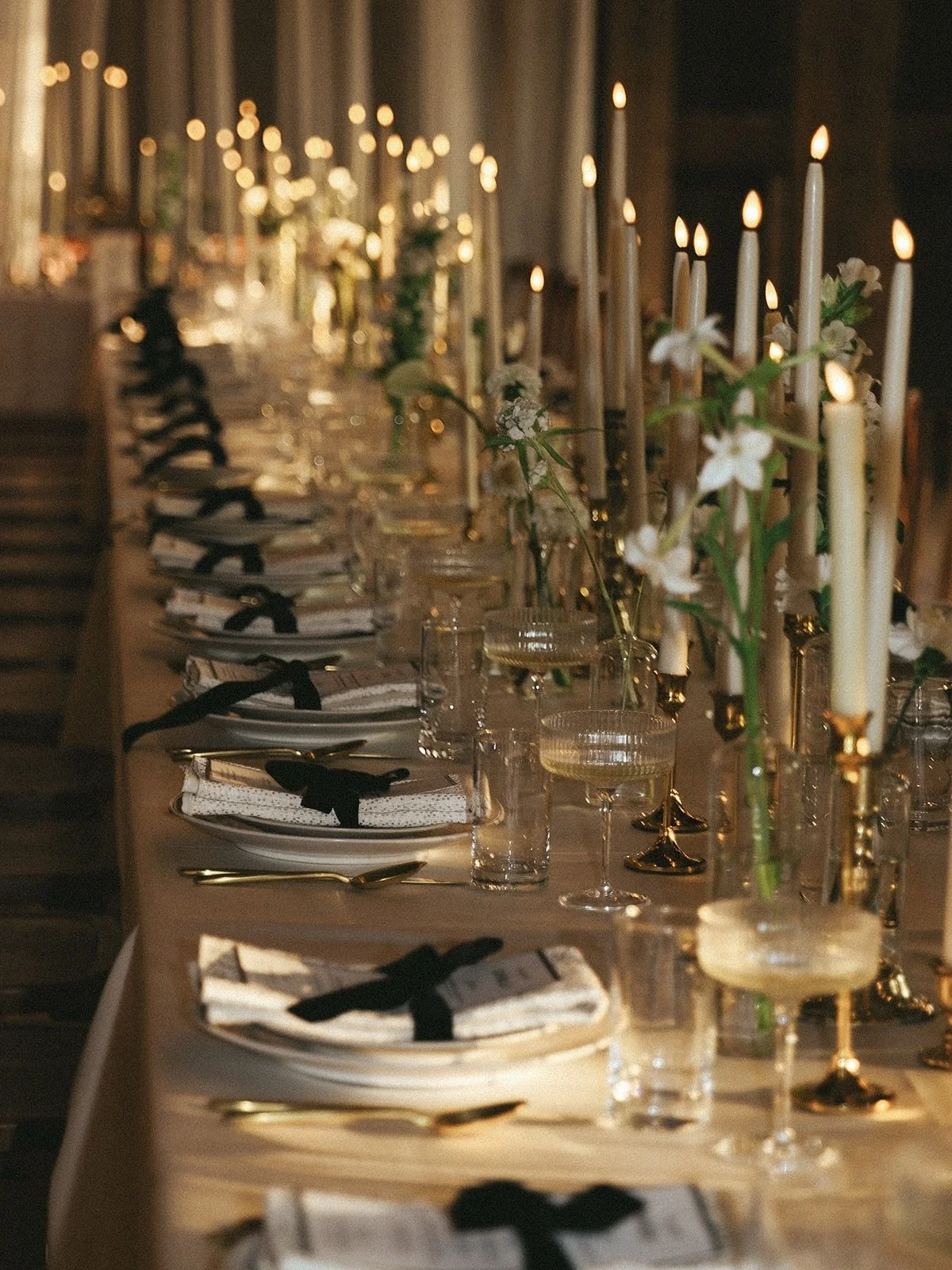 Whitney + Dan 🤍🕊️🤍
Photos by @jennylosee_