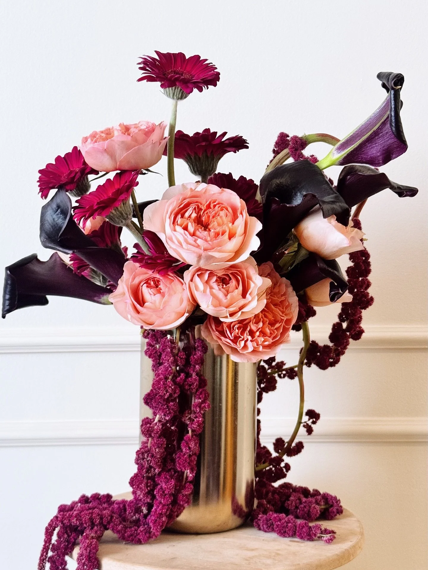 Valentine&rsquo;s Day bouquets are live on our website. We will only be taking a handful of orders, so get em in and make someone&rsquo;s day in this hellscape we live in 🩷&hearts;️🩷&hearts;️🩷