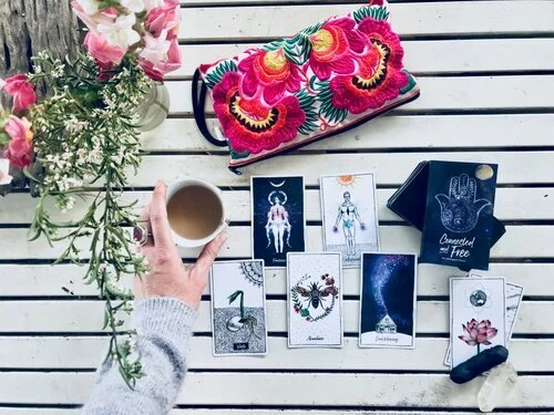 Connected & Free Oracle