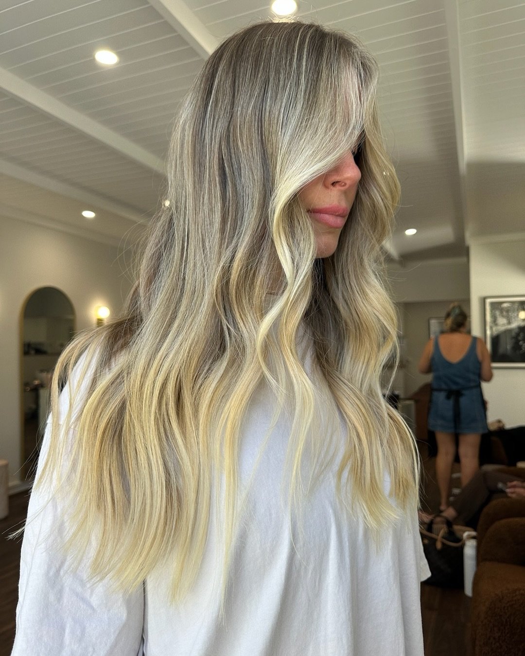 Dreamy 🪽☁️✨

~ @hairbydandy_ 

#blonde #blondeinspo #hair #livedinhair #goldcoasthairdresser