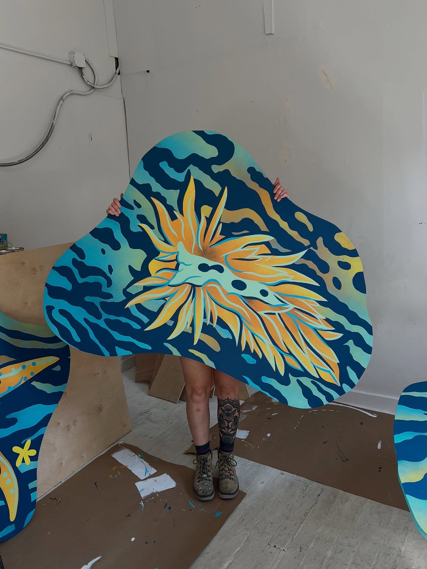 Playing with scale on low tide creatures. The nudibranch got me going down a rabbit hole, because what do you mean it&rsquo;s a mollusk that evolved without a shell? And then I learned that all slugs evolved from snails, dropping the shell for evolut