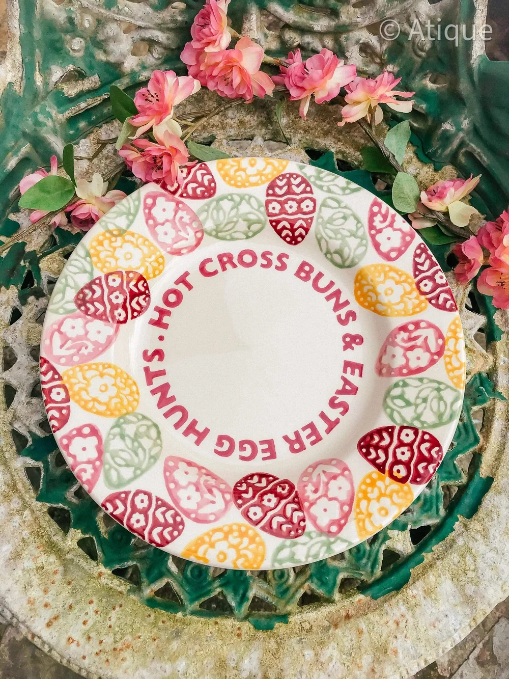 Easter egg plate hotsell