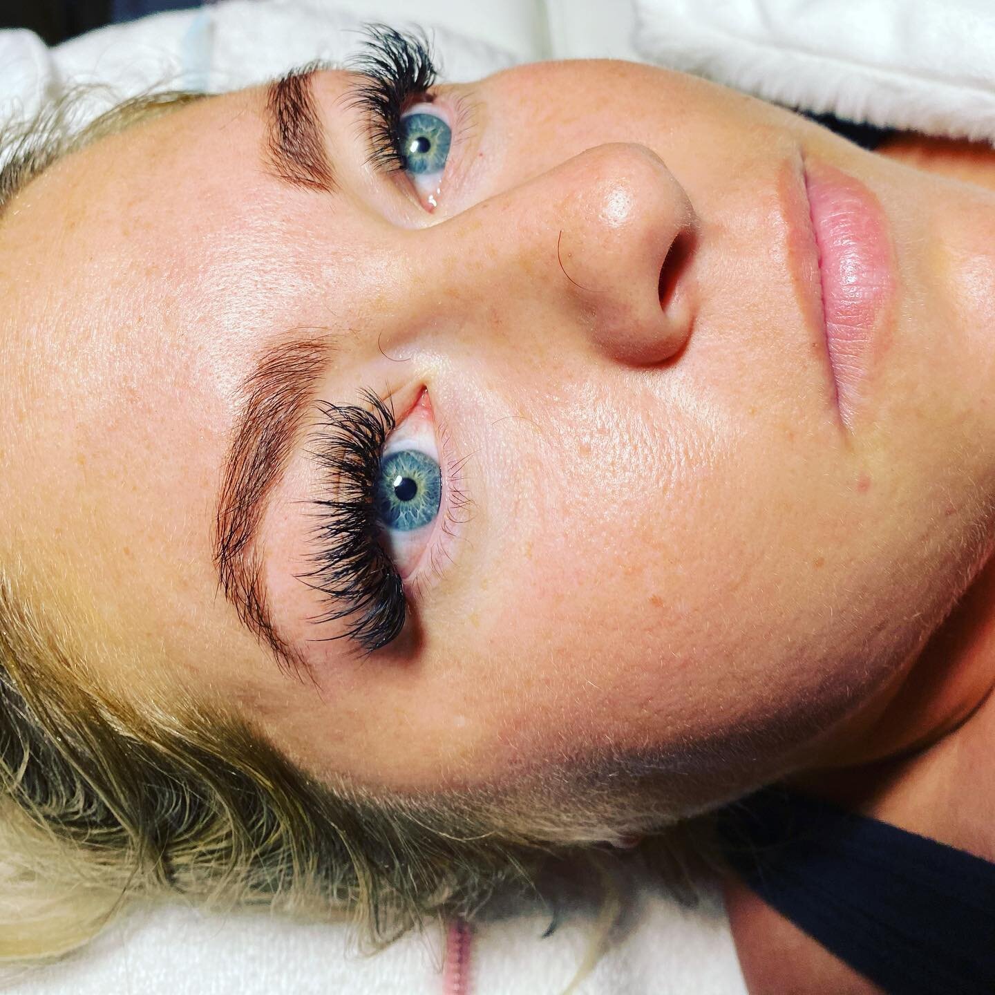 Elleebana Henna Brows &amp; Whispy Volume Lashes. 
✨Henna Brows is a natural dye that last  6-8 weeks
Henna Brows &amp; Wax $40

#elleebanabrowhenna #ellebanalashlift #browtinting #browwaxandshape