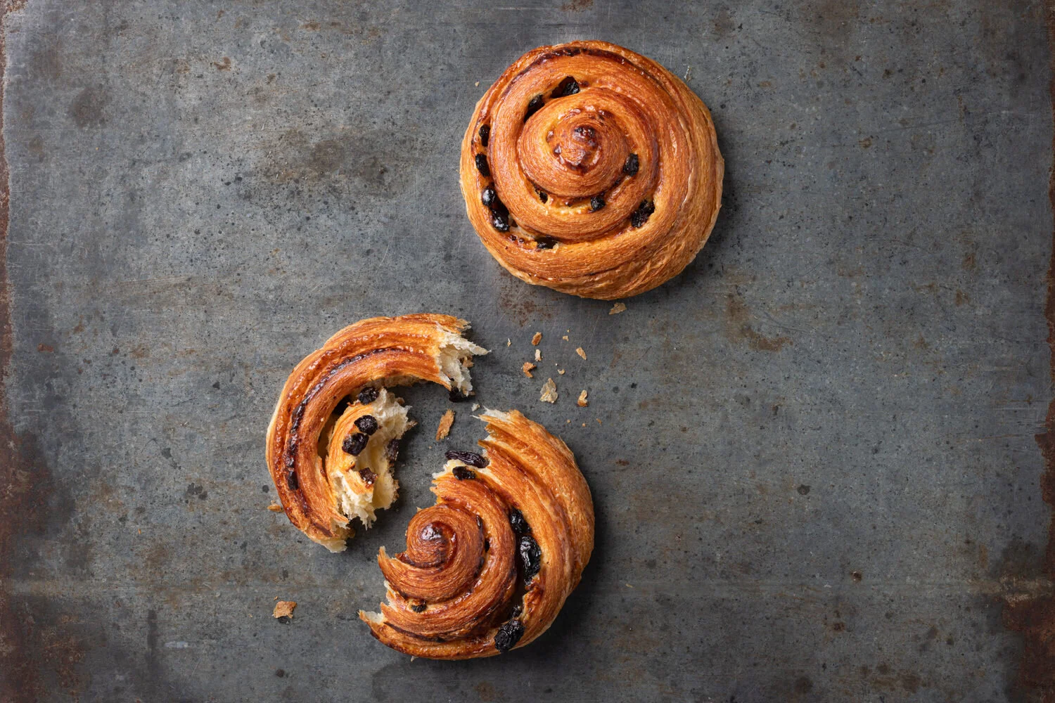 Viennoisserie - Pain au Raisin.jpg