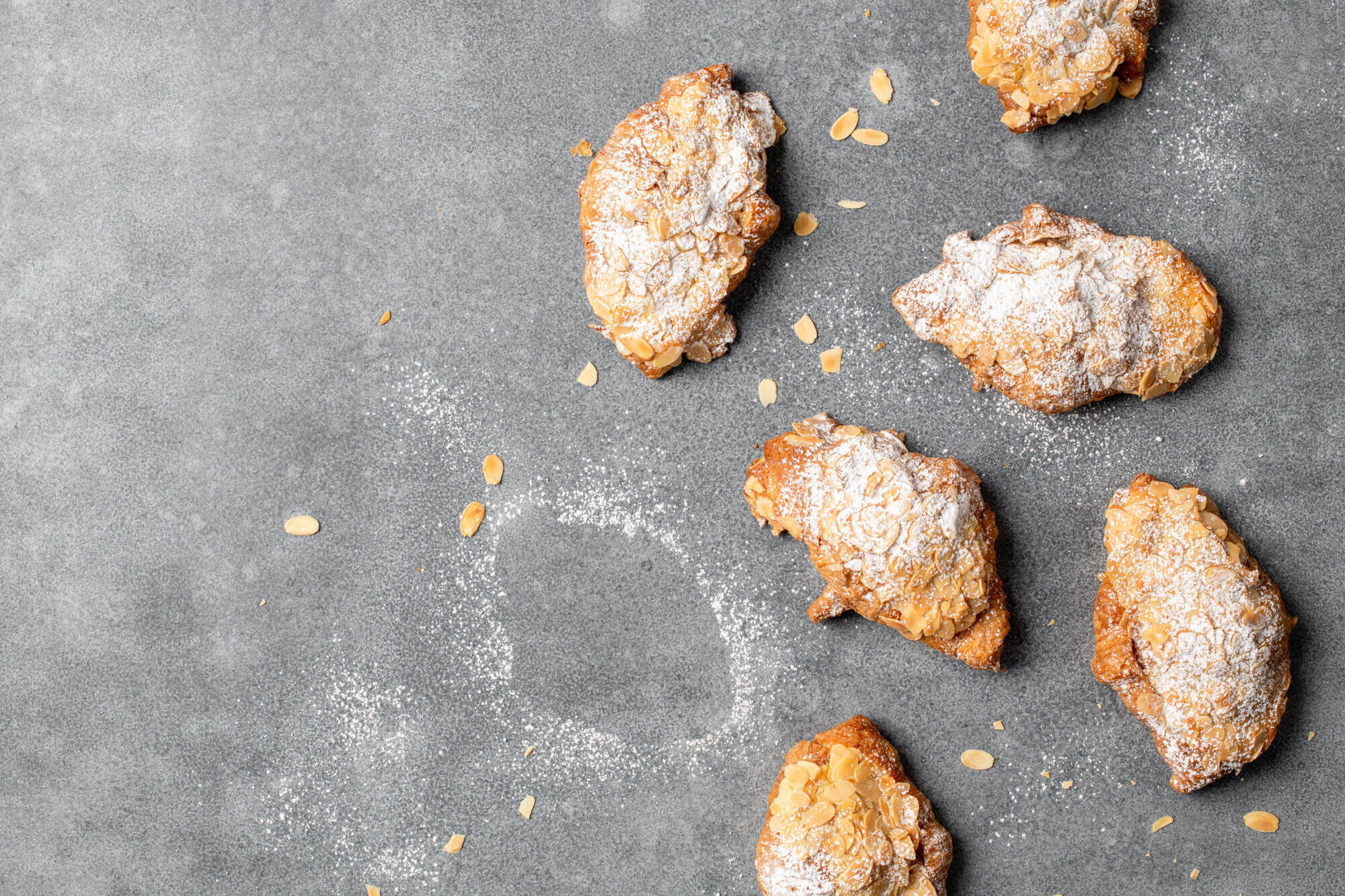 La Madre - Viennoiserie - Almond Croissant
