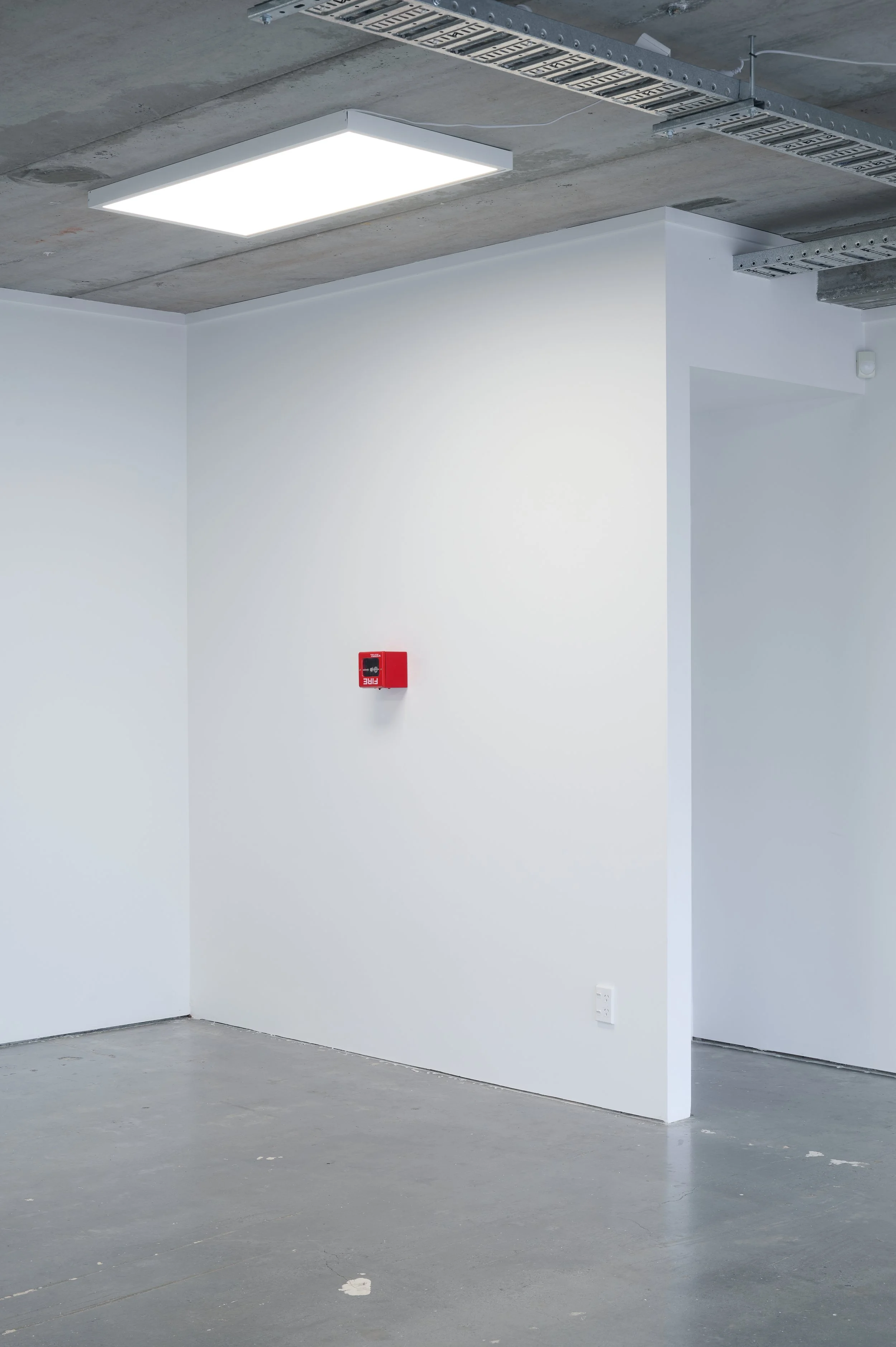 Twentysix Gallery, Making Do, Benjamin Nicol, Stop drop roll, 5.jpg