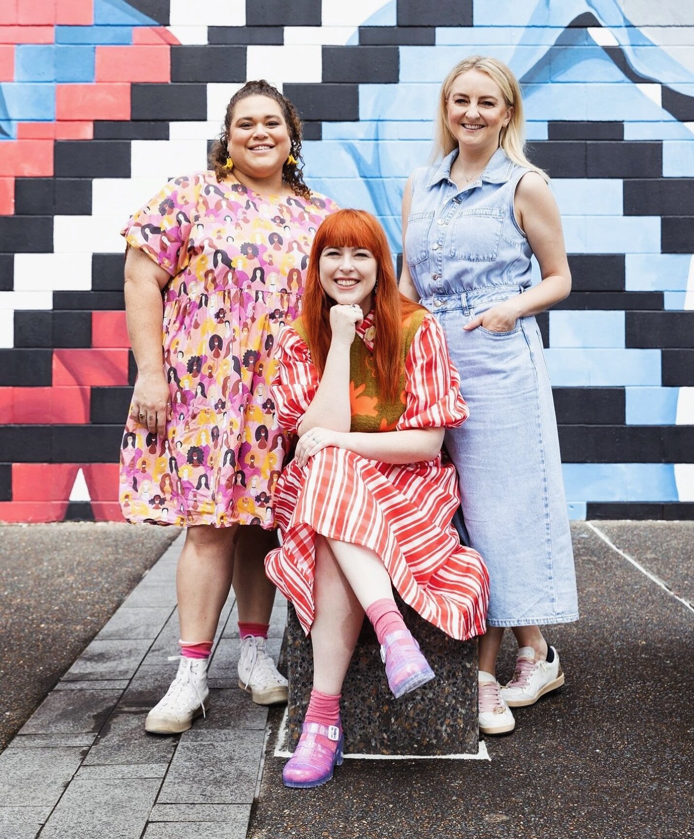 Dream team alert! So excited to be working alongside Waveney Yasso @wavenut as composer and Naomi Price @naomikprice to bring my new book Fancy Long Legs to the stage this September @laboitetheatre @brisbanefestival @thelittleredco 🎀 Tickets for thi