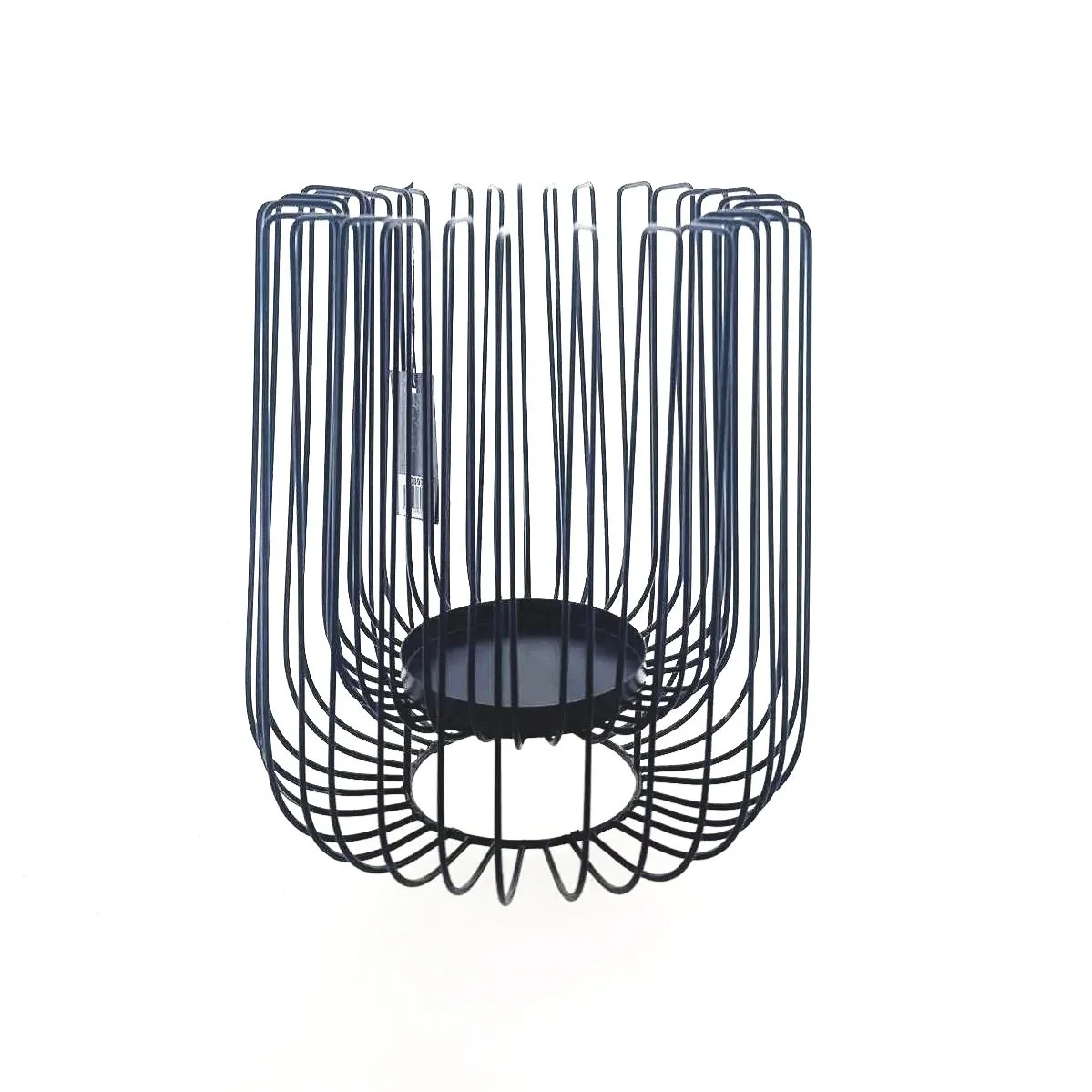 Industriālais stiepļu svečturis