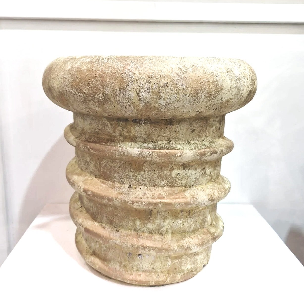 Rustikāls keramikas pods