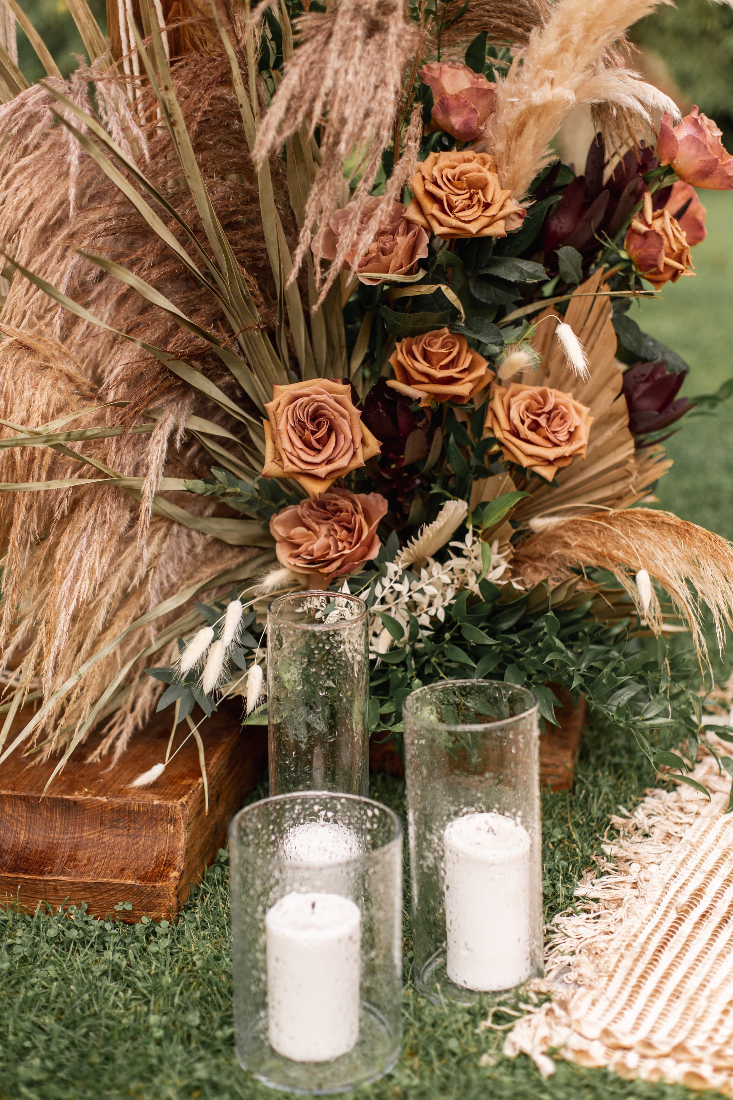 Podi un Podi ziedu kompozīcijas.jpeg