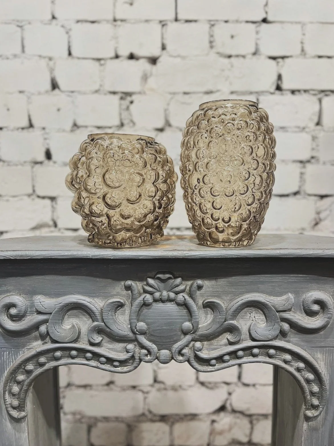 Burbuļveida stikla vāze