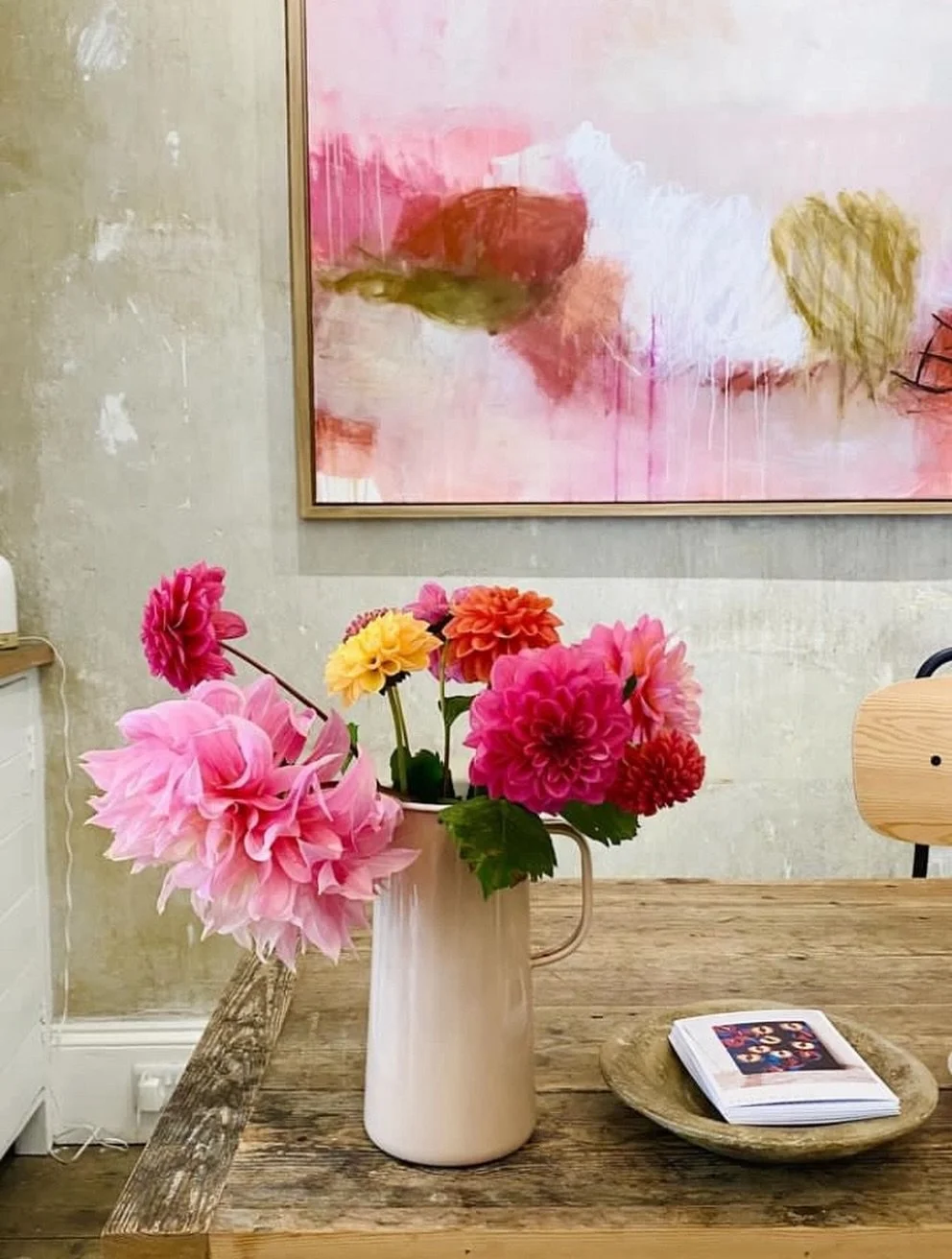 I love this shot of my painting &lsquo;Boundless&rsquo; styled with beautiful pink blooms at @morgansfalmouth. 

I&rsquo;m currently working on a new collection that will be available via the gallery in the Autumn, so do watch this space. 🌸

#artexh