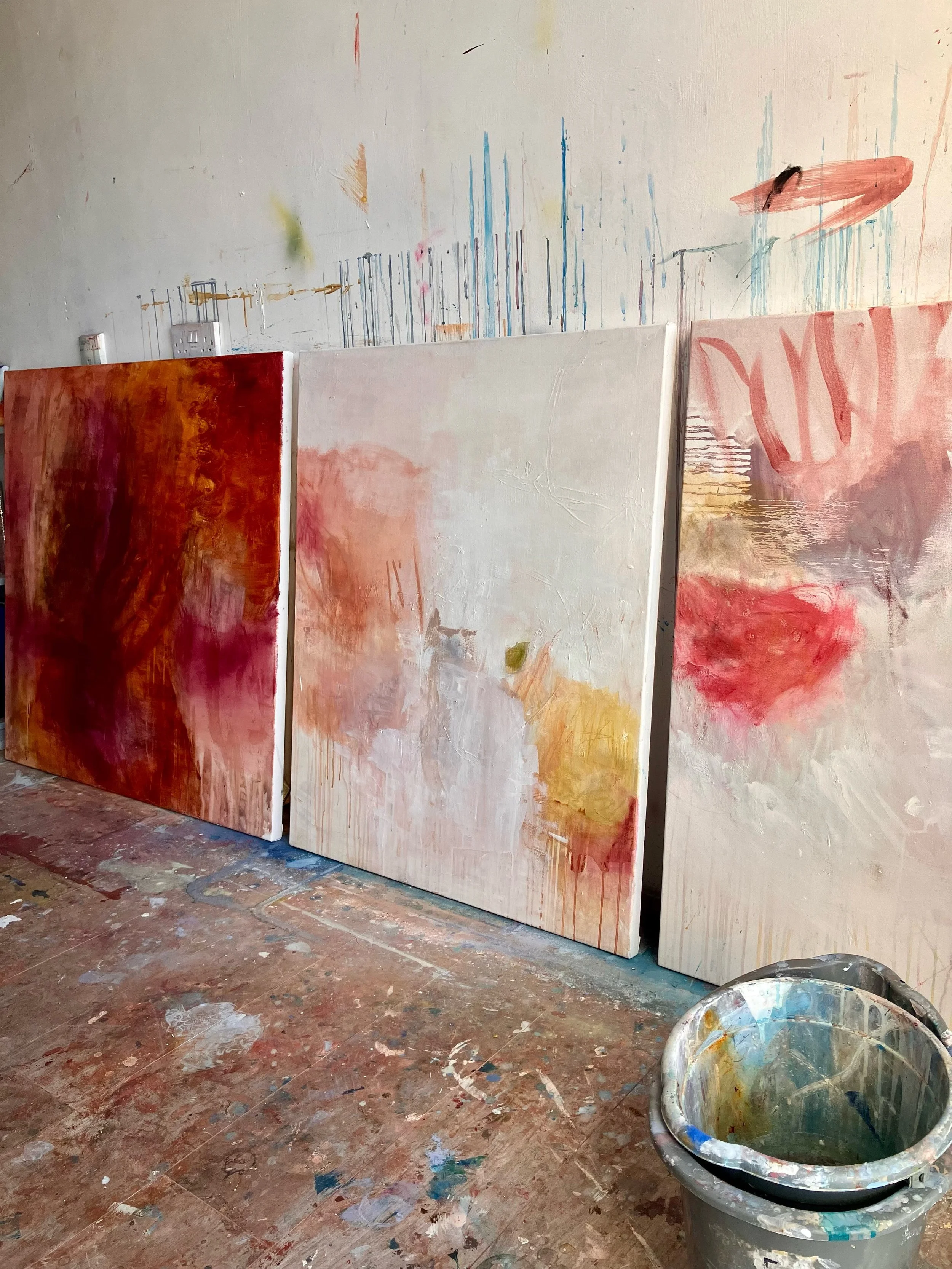 September Studio 🌈❤️🌈❤️

#septemberstudio #paintingprocess #abstractpainting #expressivepainting #intuitivepainting