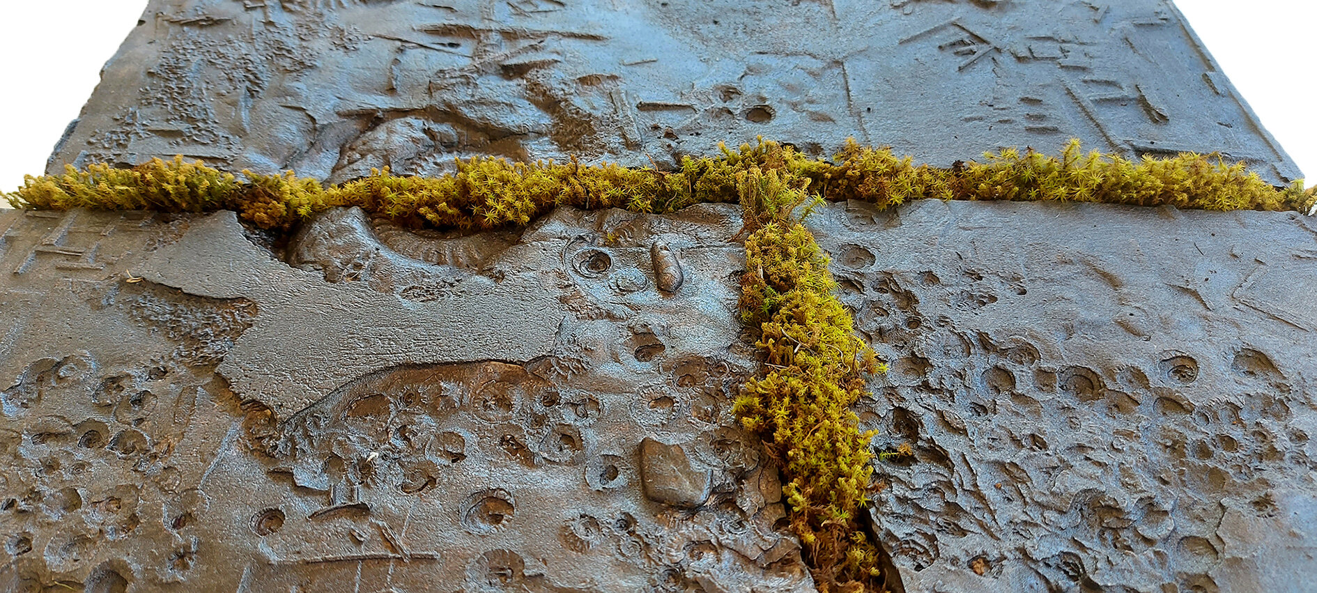 Terra Firma, broken sculpture, moss, 50x50x4 cm, 2001-21