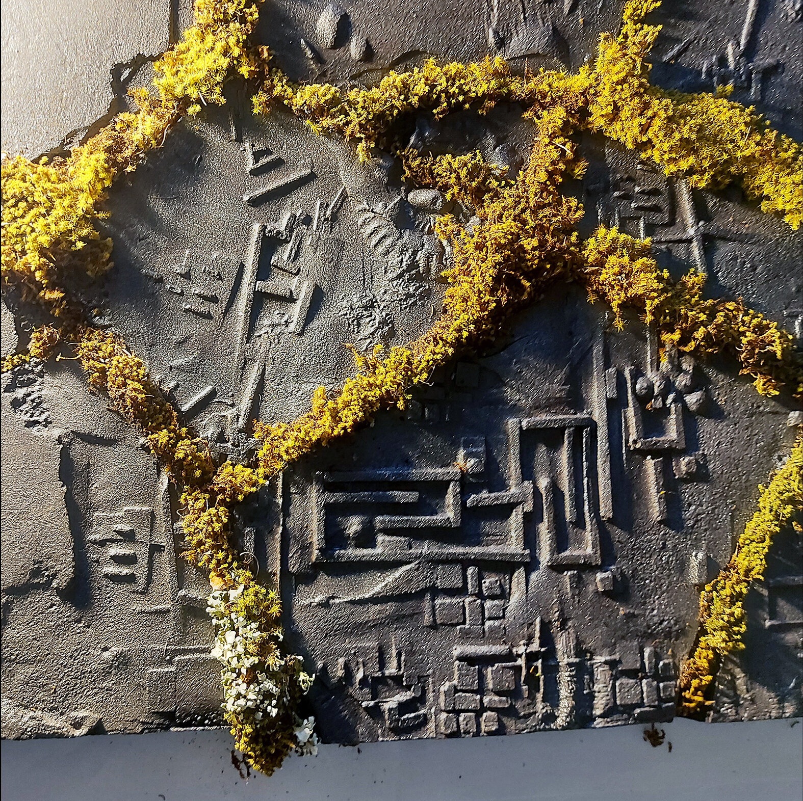 Terra Firma, broken sculpture, moss, 50x50x4 cm, 2001-21