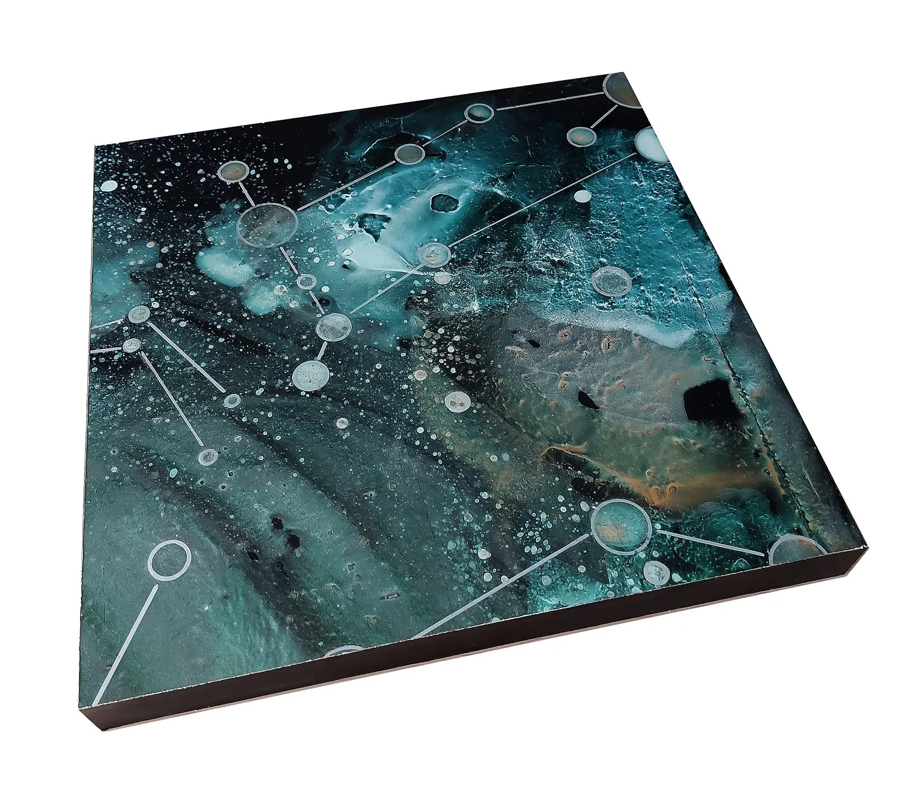 150x150 cm, ιριδίζουσες χρωστικές σε ταμπλό από ινοσανίδα και ανακυκλωμένο χαρτί, 2020-24, λεπτομέρεια.