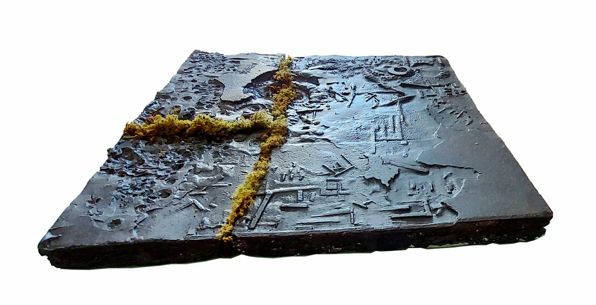 Terra Firma, broken sculpture, moss, 50x50x4 cm, 2001-21