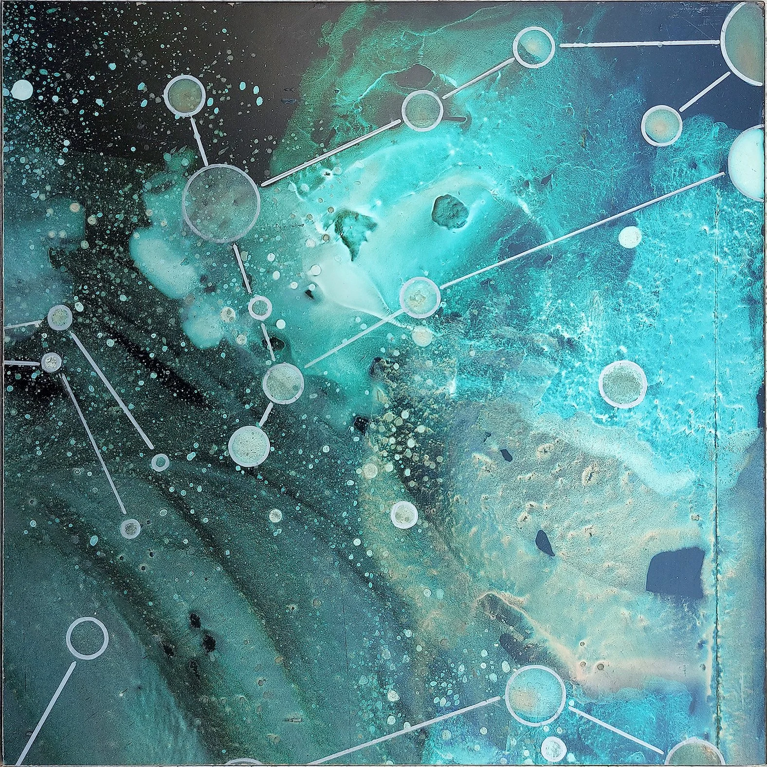 150x150 cm, ιριδίζουσες χρωστικές σε ταμπλό από ινοσανίδα και ανακυκλωμένο χαρτί, 2020-24, λεπτομέρεια.