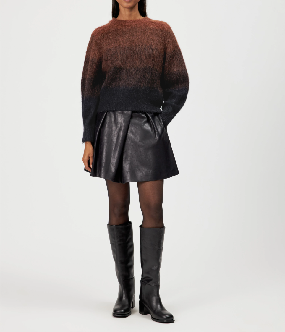 Drykorn GINNIFER Pullover for women in Chocolate Fondant with a soft alpaca blend, turtleneck and distinctive ombré effect.