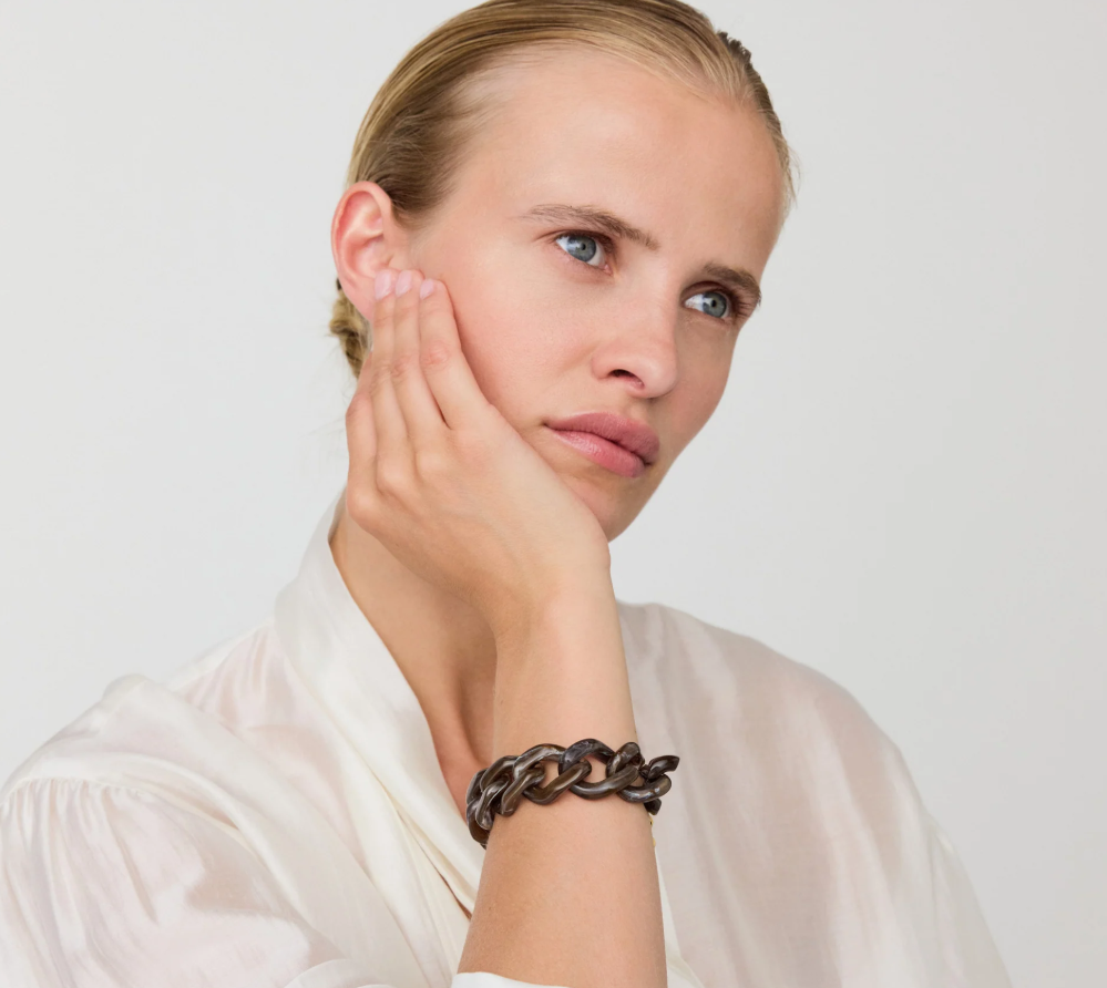 Vanessa Baroni Flat Chain Bracelet in Dark Brown Marble with sculptural acetate links and an adjustable fit. Made in Italy.