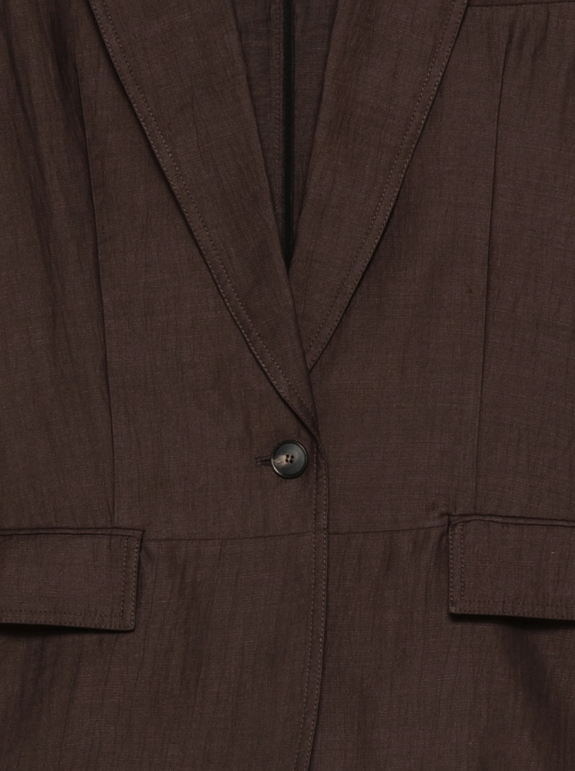Brown single-breasted blazer by Tela, made in Italy with textured finish, classic lapel and refined tailoring for versatile styling.
