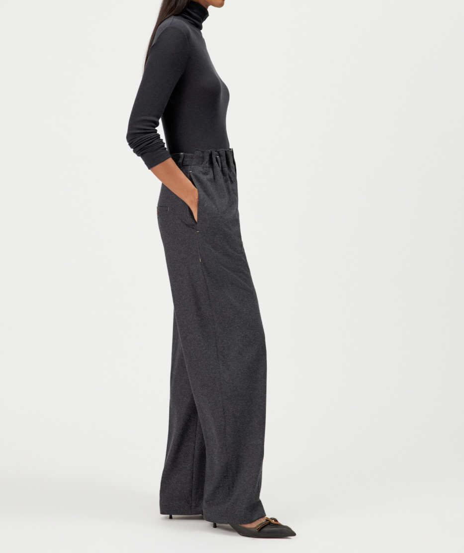 Drykorn ELIDE Trousers for women in Jet Black with a high waist, pleated O-shape and soft brushed wool-blend jersey.
