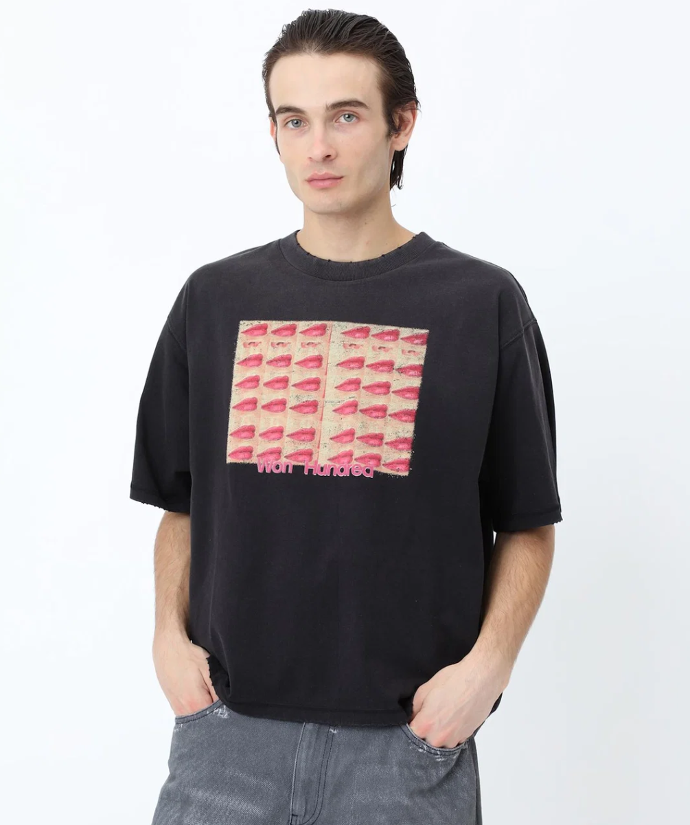 Won Hundred Houston Kisses T-shirt in washed black with graphic logo print and oversized fit.
