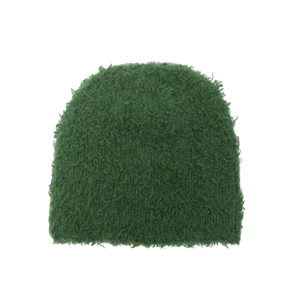 WARM-ME FRINGE Bouclé Beanie in Douglas Fire, crafted from 100% pure cashmere with a textured bouclé knit and fringed detailing.