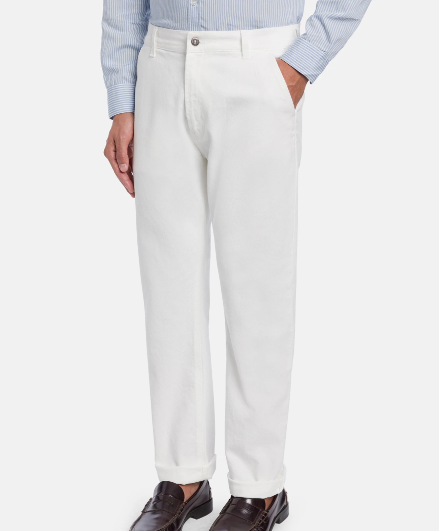Dondup Oliver loose-fit jeans in white stretch bull denim with slanted pockets and Bluesign-approved fabric.