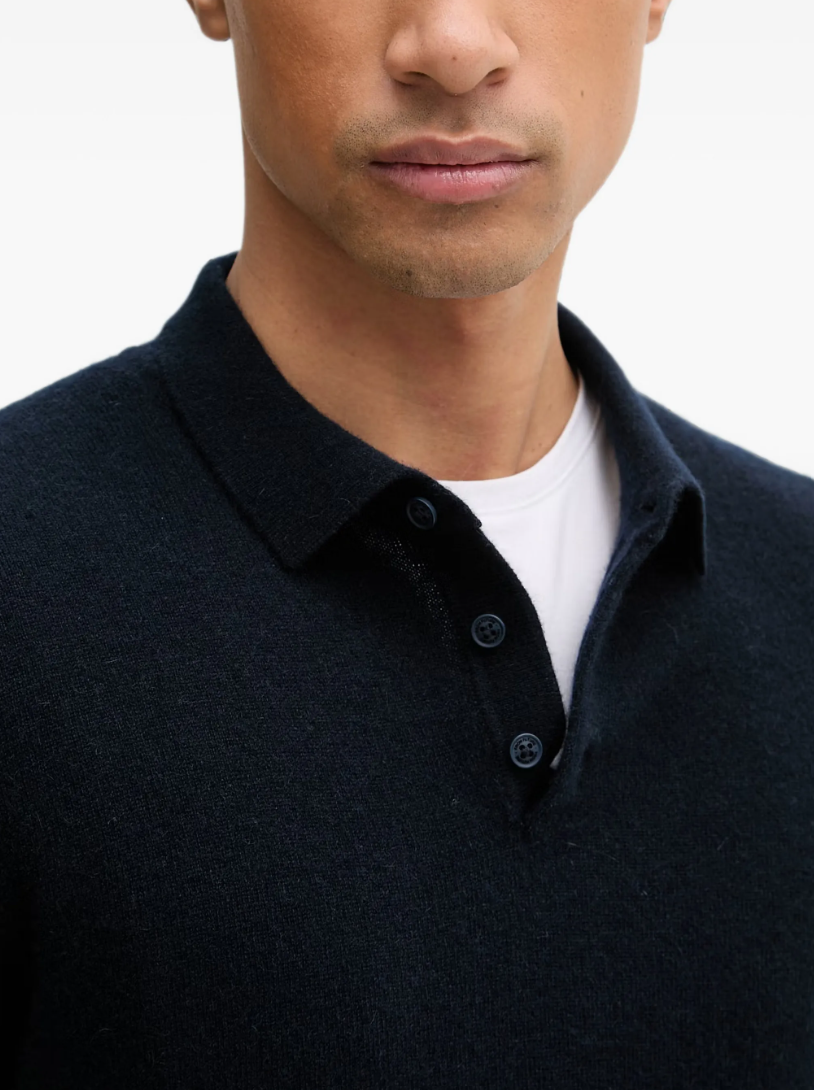 FROM FUTURE Cashmere Polo Sweater for men in Navy, crafted from 100% GCS®-certified cashmere with a buttoned polo collar and regular fit.