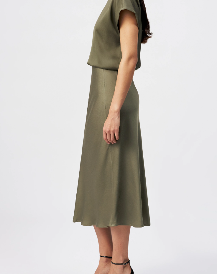 Dusty olive URA slip skirt by Drykorn in mid-waist satin with A-line silhouette for versatile, timeless elegance.