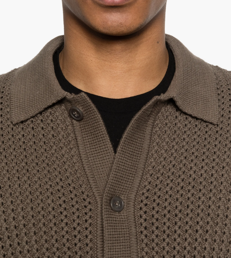 Drykorn EMILIANO polo cardigan in brown made from 100% cotton with button closure and regular fit.