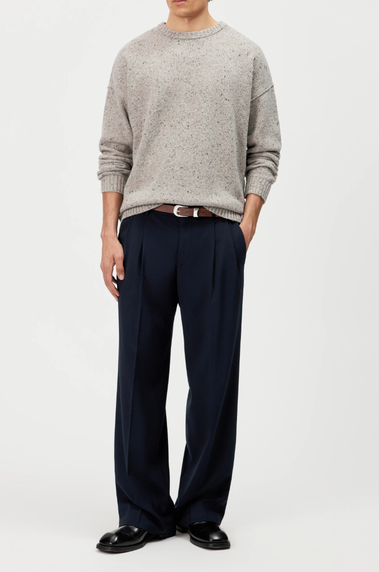 Drykorn NEELIO Knit Sweater for men in Beige with a relaxed fit and distinctive speckled tweed texture.