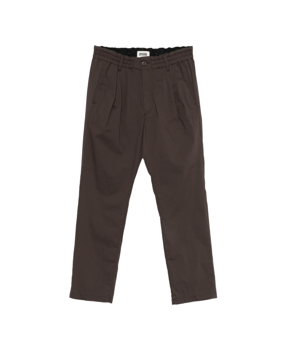 Drykorn CHASY pleated trousers in dark brown with elastic waistband, belt loops, and stretch cotton blend.