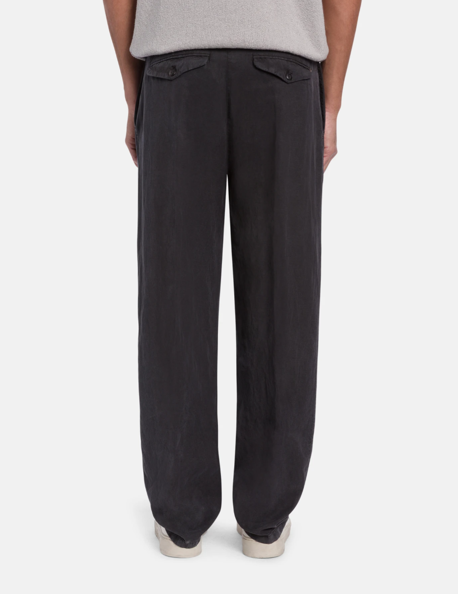Dondup Mason trousers in black with linen-lyocell blend, relaxed fit, and pressed creases.