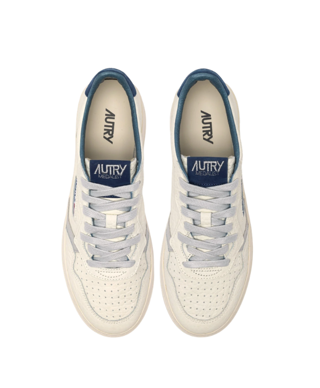 Autry Medalist Low sneakers for men in Blue Depths and Vapor with grained leather and nubuck details.