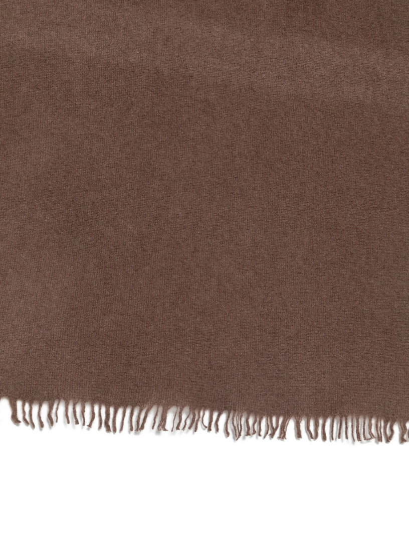 WARM-ME FELIX Cashmere Scarf in French Roast, crafted from 100% pure cashmere with a soft brushed finish and delicate fringed edges.