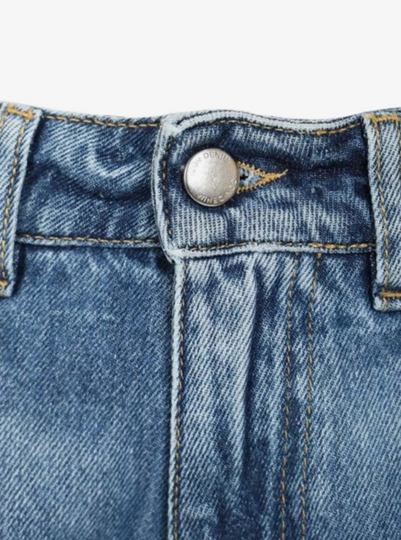 Icon Denim Bea wide-leg jeans in Faded Blue crafted from 100% rigid cotton denim with a low-rise fit.