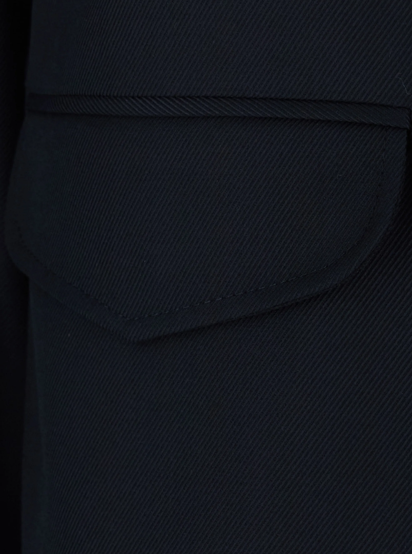 TELA BRITT Shirt in Blue, made in Italy with a classic collar, button closure, flap chest pocket and curved hem.