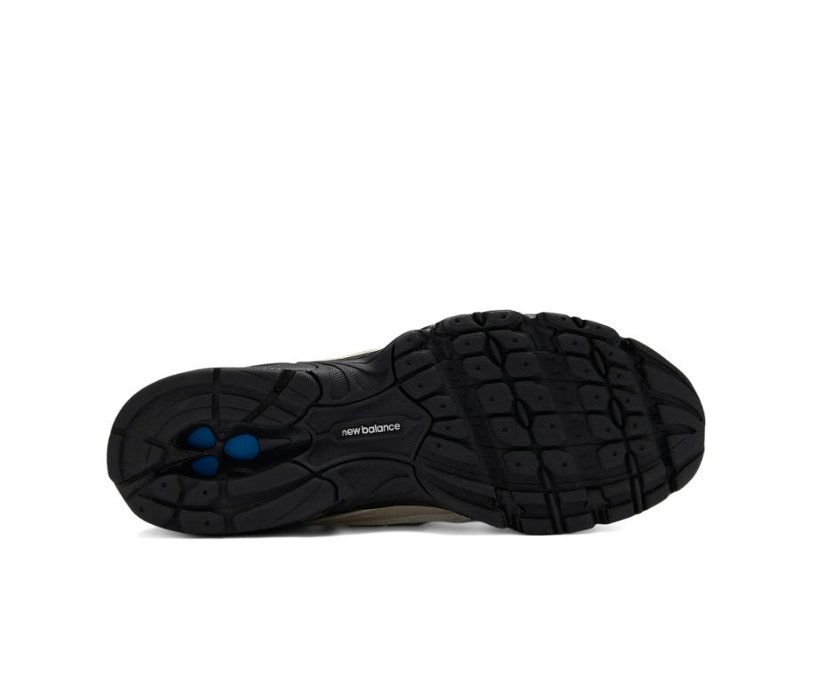 New Balance Men 740 Mesh Overlay Sneakers Beige Grey