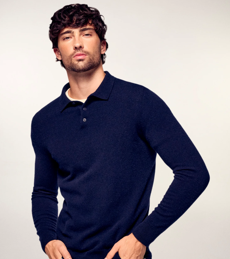 FROM FUTURE Cashmere Polo Sweater for men in Navy, crafted from 100% GCS®-certified cashmere with a buttoned polo collar and regular fit.